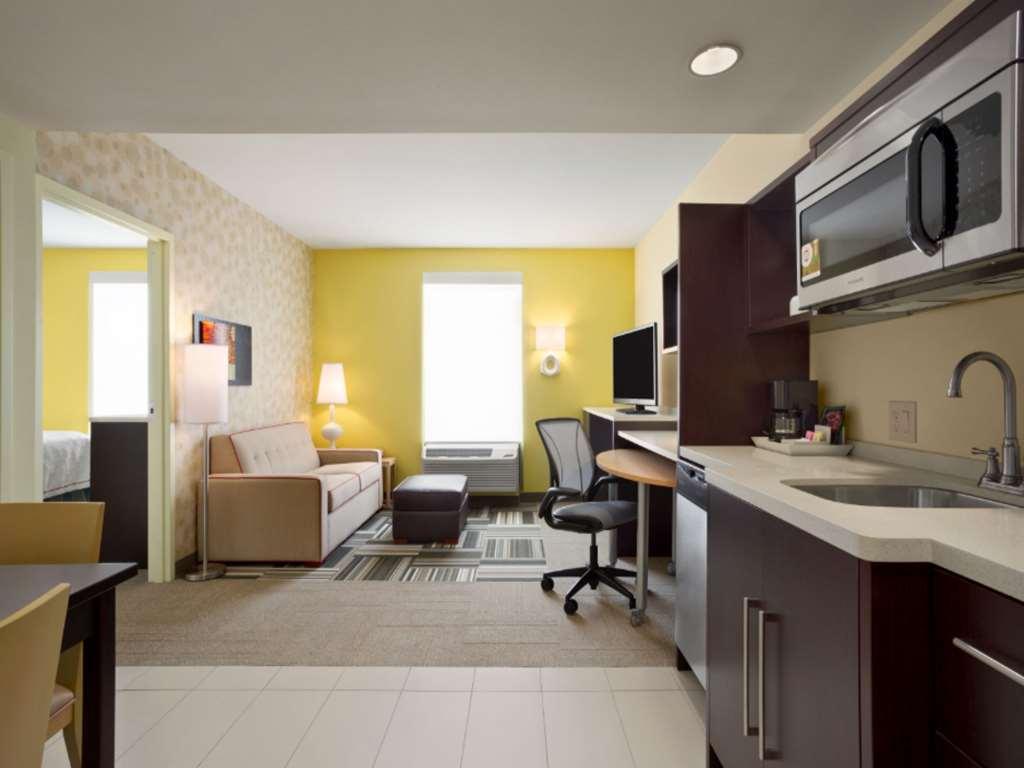 Home2 Suites By Hilton Greensboro Airport, Nc Habitación foto
